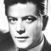 Hans Reiser as Mike Pierce