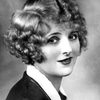 Margarete Lanner as Woman of Eternal Gardens / Lady in Car (uncredited)