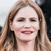 Jennifer Jason Leigh as Carol