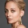 Nicole Richie as Kelly Stepford (as Nicole Camille Richie)