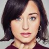 Andrea Trepat as Ester