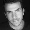 Renato Godinho as Bernardo