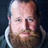 Daniel Hoffmann-Gill as Tommy