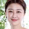 Vivi Lee as English teacher