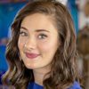 Eva Bourne as Lucy Clark