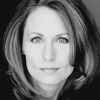 Eileen Pedde as Lynn Carr