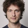 Louka Meliava as Romain
