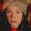 Manuela Kfouri as Emma