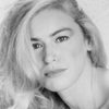 Alonna Shaw as Cathy