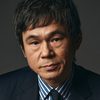 Masahiro Kômoto as Man with Stand on School Trip