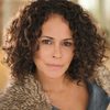 Lana Young as Edith