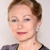 Lyubov Firsova as Sotrudnitsa muzeya