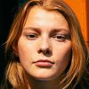 Livia Lamers as Linda