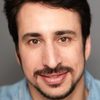 Emmanuel Bloch as Professeur de sport