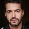 Hugo Bariller as Homme bar 1