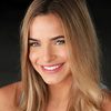 Abbie Gayle as Cindy
