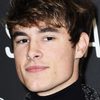 Kian Lawley as Elliot Dawson