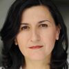 Siir Eloglu as Leyla