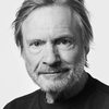 Michael Wittenborn as Henneberg