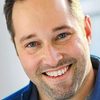 Marcin Paluch as Brad
