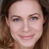 Siri Baruc as Sharon