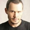 Edmilson Barros as Peão