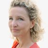 Hélène Babu as Nouvelle responsable médiathèque