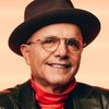 Joe Pantoliano as Captain Howard