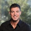 Jeff Schroeder as Paul McLaren