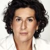 Elvira Mínguez as Llosa