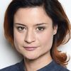 Josefine Tengblad as Elin, Frida's girlfriend