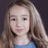 Laurel Griggs as Evelyn's Daughter
