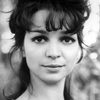 Lelia Goldoni as Mary Dove