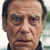 Marino Masé as John