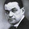 Fritz Kortner as Heinrich Thomas, author
