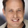 Richmond Arquette as Travis Holloway