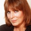 Joanna Cassidy as Evelyn Golski
