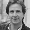Christopher Blake as Lieutenant Roberts