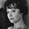 Tatyana Shmyga as Louise Germont