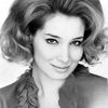 Annabella Incontrera as Eleanora Spado