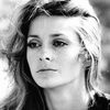 Elizabeth Ashley as Dallas