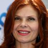 Lolita Davidovich as Sally Perry