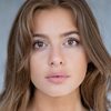 Nadia Parkes as Suzy