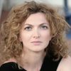 Giorgia Senesi as Elena