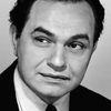 Edward G. Robinson as Lloyd Hallett