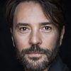 Alberto Ruano as Carlos