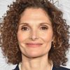 Mary Elizabeth Mastrantonio as Bernadette Flynn