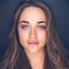 Alice Kremelberg as Young Amy