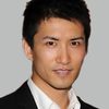 Chi Cao as Li - as an adult