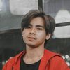 Arnold Leonard as Boy